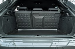Rear seat backrest protector suitable for Audi A3 Sportback (8V) 2012-2020 5-door hatchback Carbox Form2Flex PE rubber (AUD1A3CTF2F) (1)
