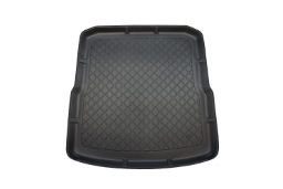 Boot mat suitable for Skoda Superb II Combi (3T) 2009-2015 wagon Guardliner  anti slip PE/TPE rubber (SKO3SUTM-G) (1)