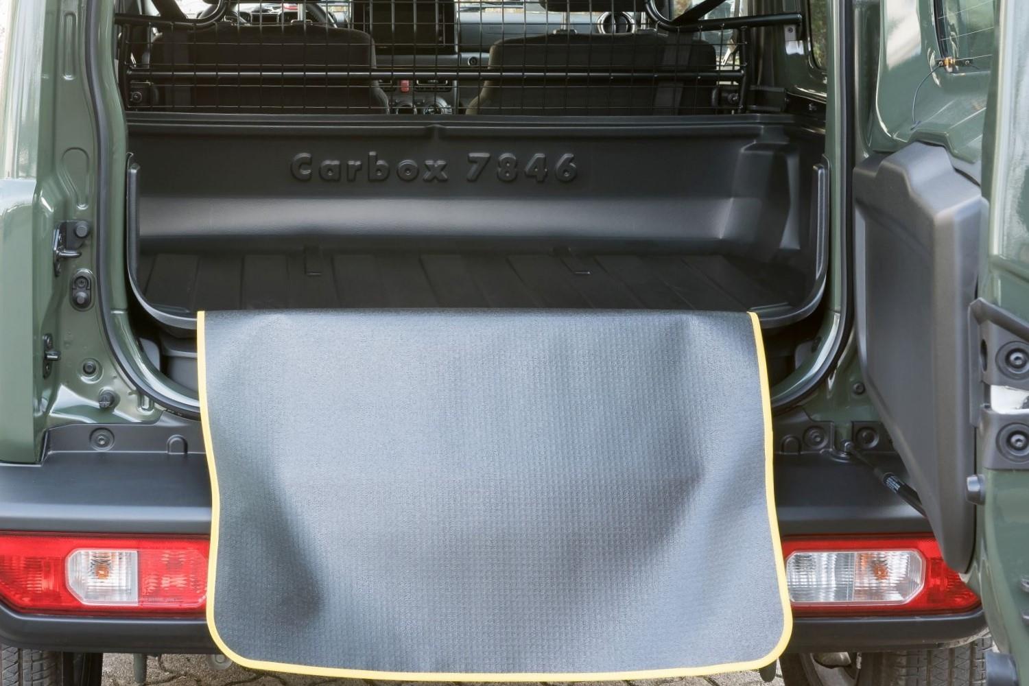 Kofferraumwanne passend für Suzuki Jimny ab 10/1998-9/2018 (ganze  Ladefläche) Carbox hoher Rand 107814000
