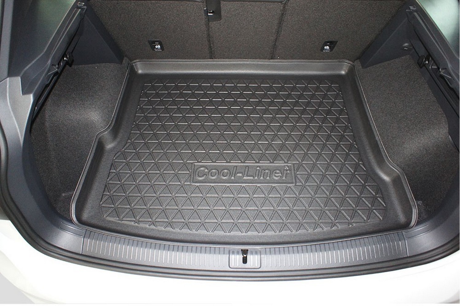 Boot mat suitable for Volkswagen Tiguan II 2015-2024 Cool Liner anti slip PE/TPE rubber (VW3TITM-C) (2) Boot mat suitable for Volkswagen Tiguan II 2015-2024 Cool Liner anti slip PE/TPE rubber (VW3TITM-C) (2)