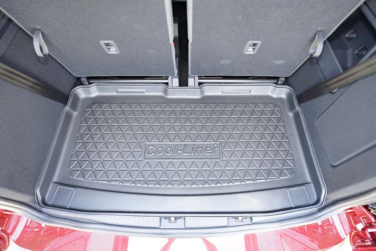 Boot mat suitable for Volkswagen Caddy Maxi (SB) 2020-present Cool Liner anti slip PE/TPE rubber (VW9CATM-C) (2) Boot mat suitable for Volkswagen Caddy Maxi (SB) 2020-present Cool Liner anti slip PE/TPE rubber (VW9CATM-C) (2)